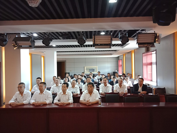 隴運集團公司黨委開展“不忘初心、牢記使命”紀念建黨98周年主題黨日活動